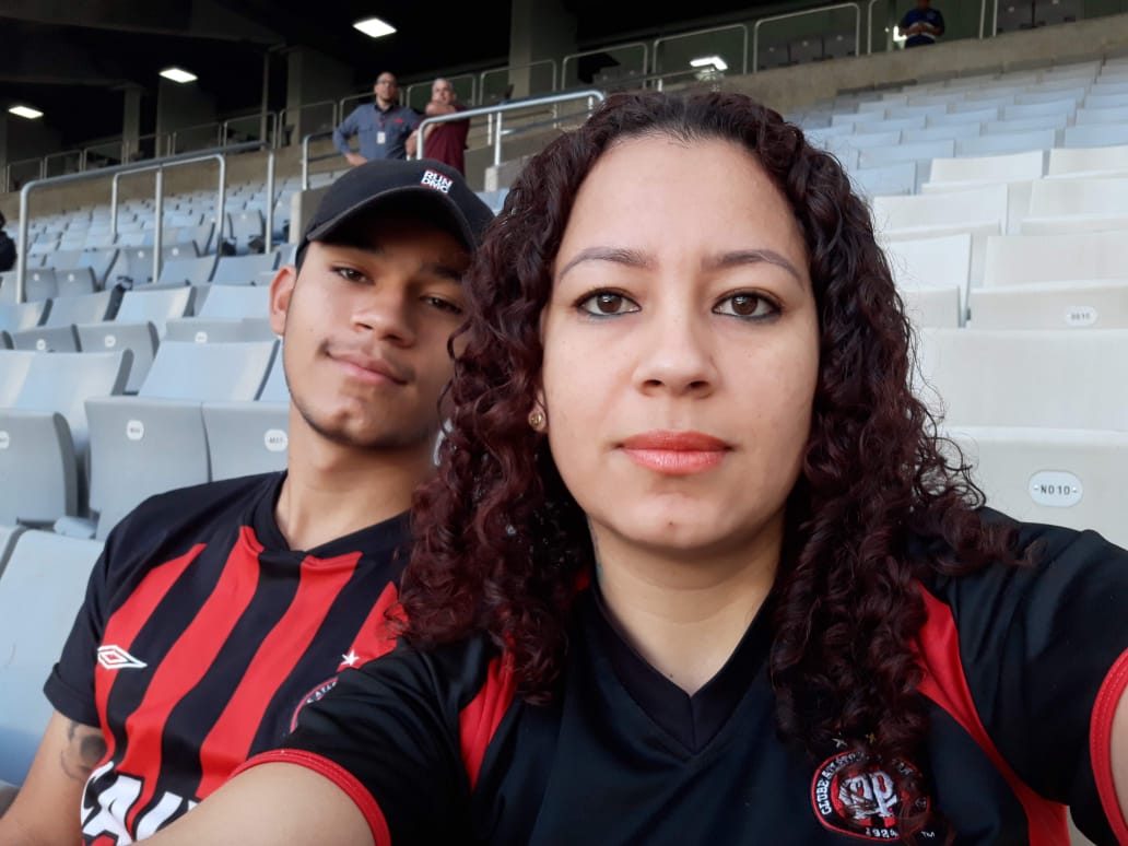 Solange tem pai coxa-branca, mas se apaixonou pelo Furacão e passou a paixão pro filho. Foto: Arquivo Pessoal