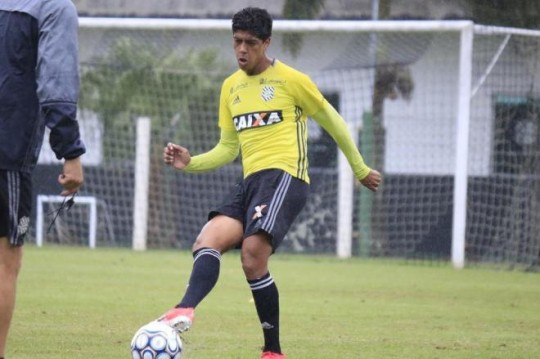 Olho nele: Betinho, volante do Figueirense. Foto: Luiz Henrique/Figueirense FC