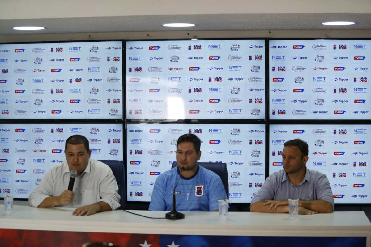 Presidente Leonardo Oliveira reconheceu que volta de Matheus Costa é uma correção do erro de não tê-lo efetivado em 2017. Foto: Jonathan Campos