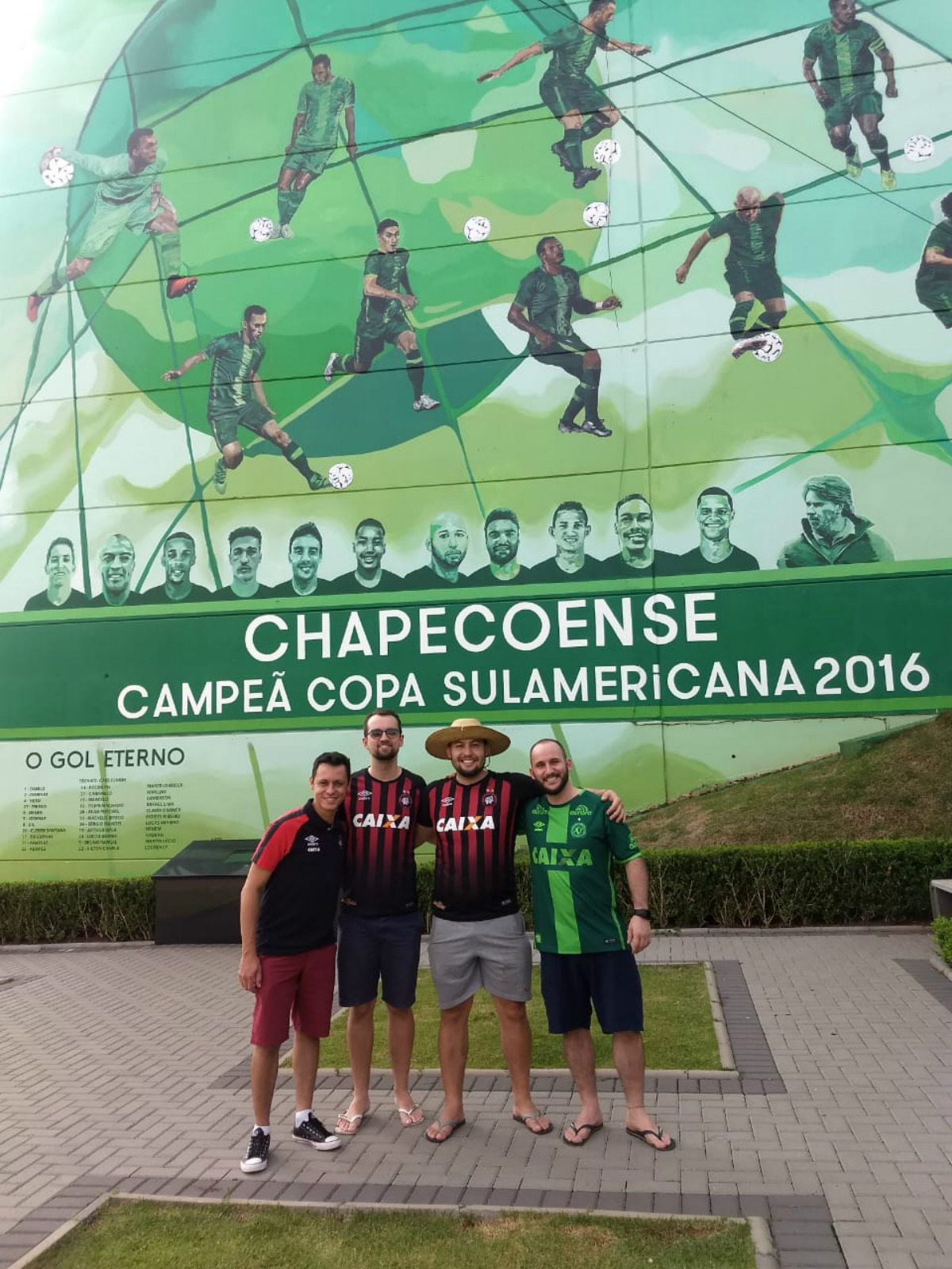 Antes do perrengue, atleticanos acompanharam o time em Chapecó, contra a Chapecoense. Foto: Arquivo pessoal