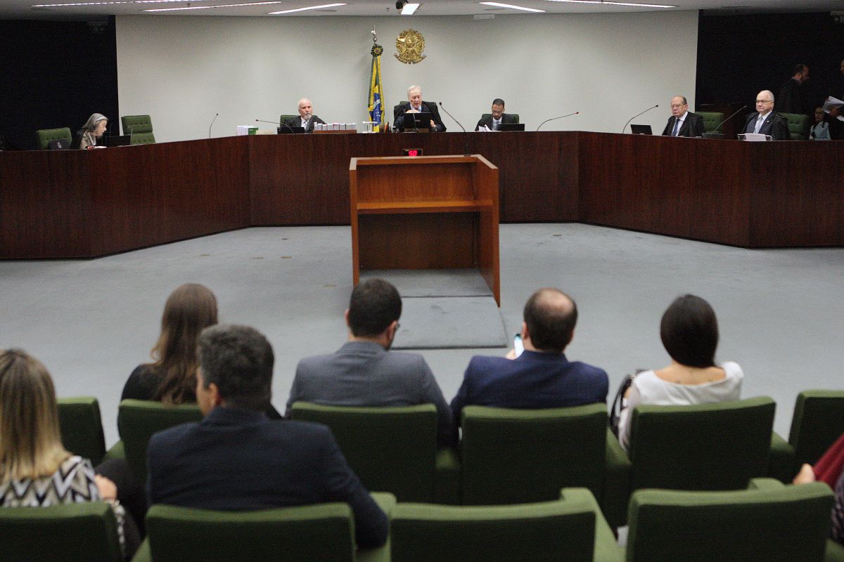 2ª Turma do STF decidiu mandar julgamento da prisão em segunda instância pro plenário da Corte. Foto: Carlos Moura/SCO/STF