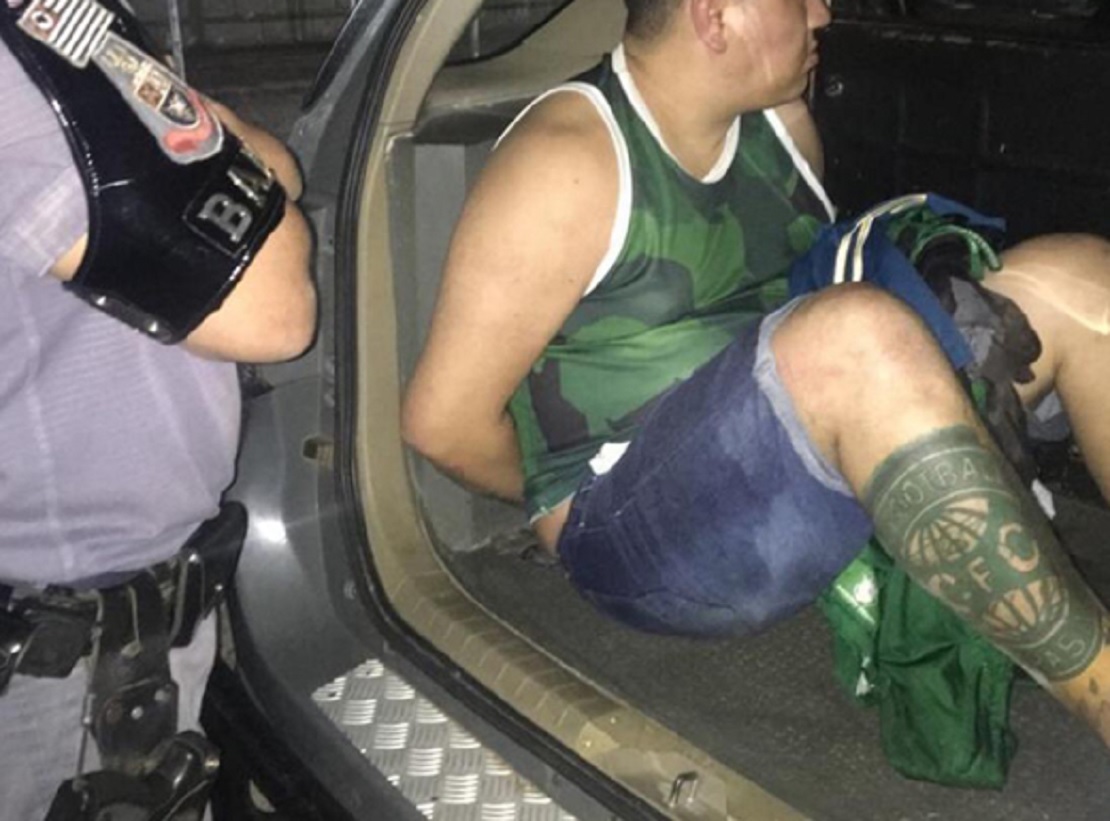 Um torcedor do Coritiba acabou preso. Foto: Divulgação/PMSP