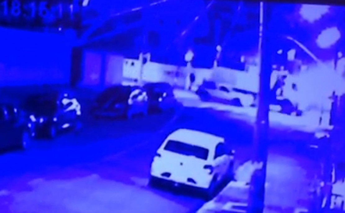 Flagra mostra momento em que possivelmente ocorreu o atropelamento. Foto: Reprodução.