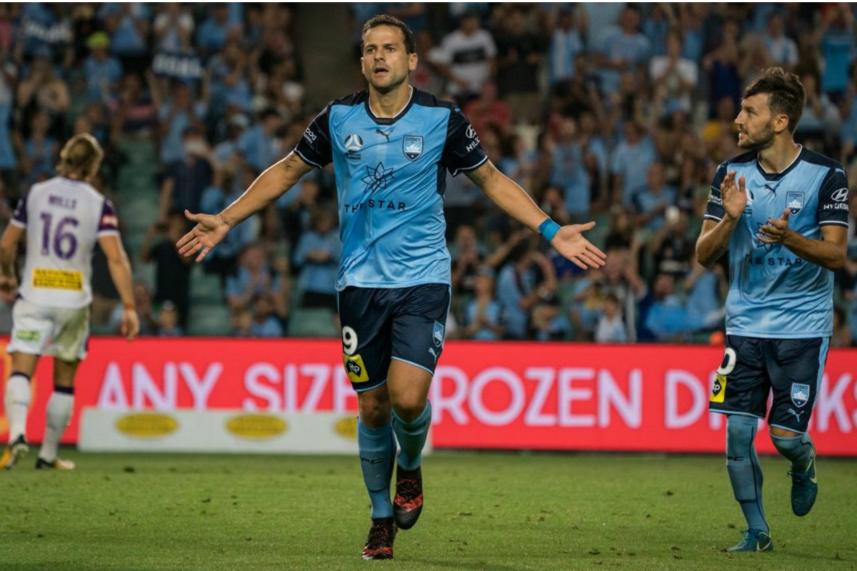 Bobô teve uma passagem pelo Sydney FC, da Austrália, entre 2016 e 2018. Foto: Jaime Castaneda/Divulgação/Sydney FC