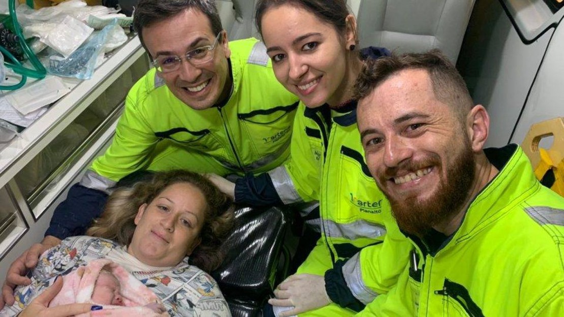Mulher deu à luz em ambulância da concessionária. Foto: Divulgação/Arteris Planalto Sul