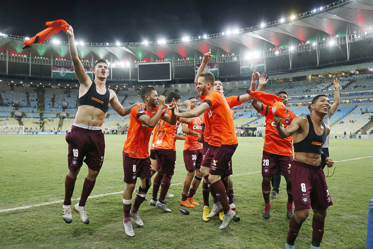 No ano passado, Furacão fez a festa no Maracanã ao ganhar do Fluminense e se classificar pra final da Copa Sul-Americana. Foto: Albari Rosa