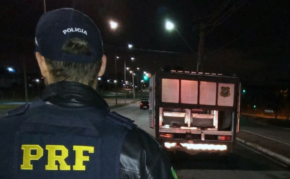 Atropelamento ocorreu perto de uma faixa de pedestres. Foto: Divulgação/PRF.