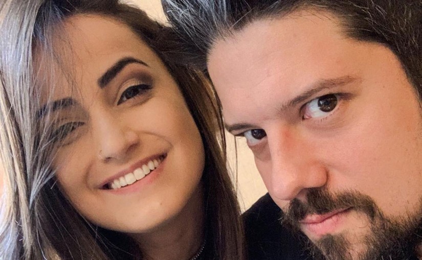 Phelipe Siani e Mari Palma pedem demissão da Globo