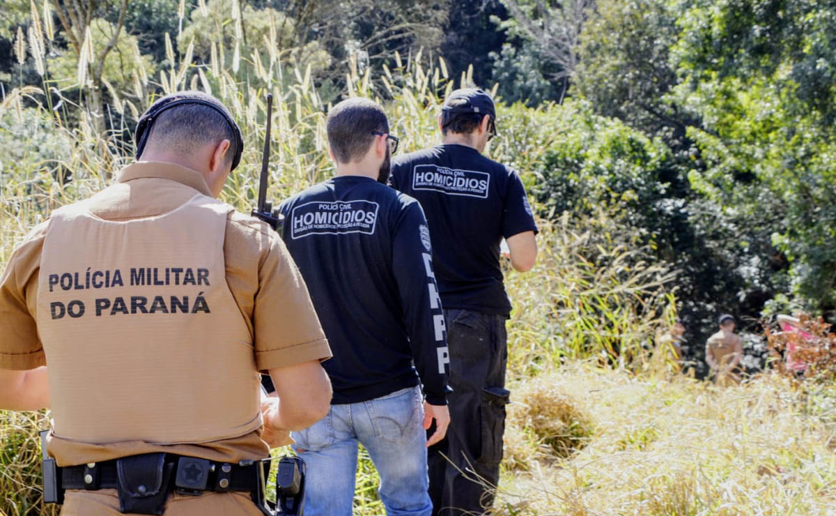 Polícia acredita que corpo foi desovado no local. Foto: Átila Alberti/Tribuna do Paraná