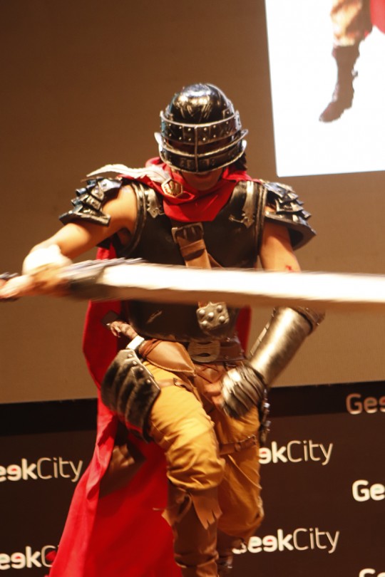 Alan, como Gatts, de 'Bersek'. Foto: Colaboração/Isabella Moraes