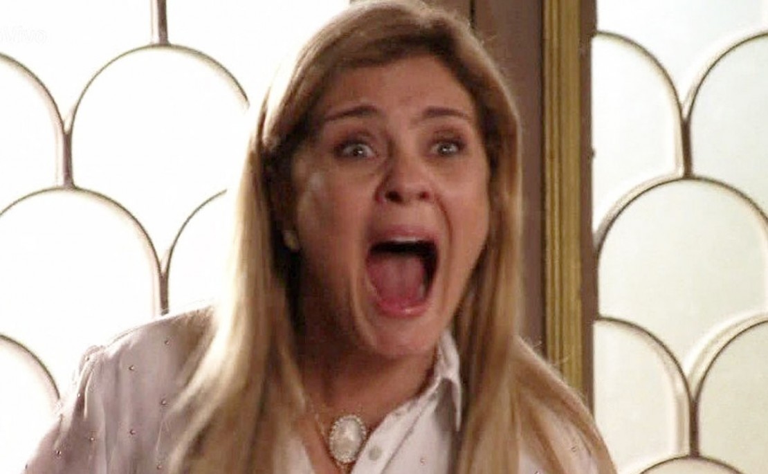 Carminha volta à rede nacional em Avenida Brasil. Foto: Reprodução.