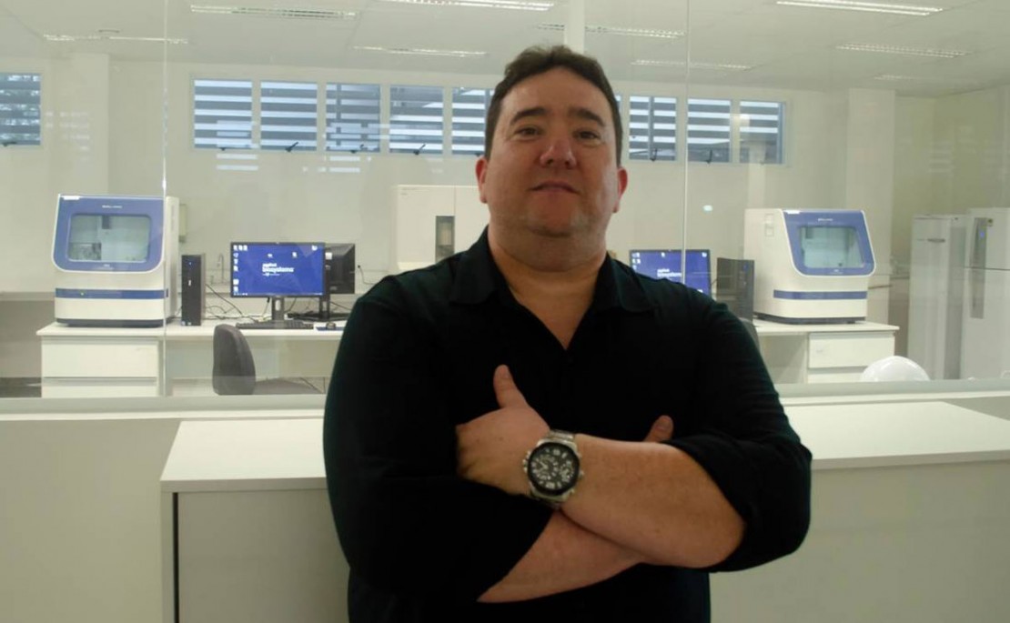 Perito criminal Hemerson Alves se emocionou ao saber que o suspeito da morte de Rachel Genofre havia finalmente sido identificado. Foto: Maicon J. Gomes.