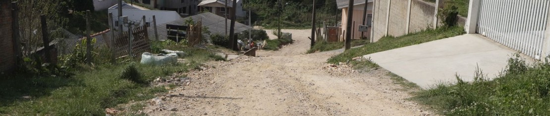 Moradores reclamam da falta de asfalto na Rua da Ordem, em Campo Largo. Foto: Átila Alberti/Tribuna do Paraná