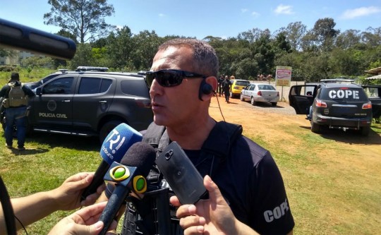 "Estamos empenhados para mostrar que em Curitiba esse tipo de crime não fica assim", disse o delegado Rodrigo Brown, do Cope. Foto: Gerson Klaina/Tribuna do Paraná.