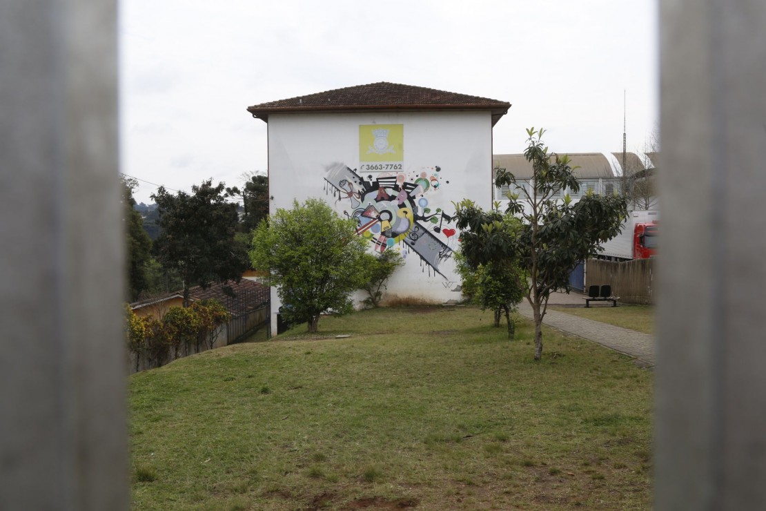 Duas escolas estaduais de Colombo seriam fechadas para cortar gastos com aluguel dos prédios. Foto: Átila Alberti/Tribuna do Paraná