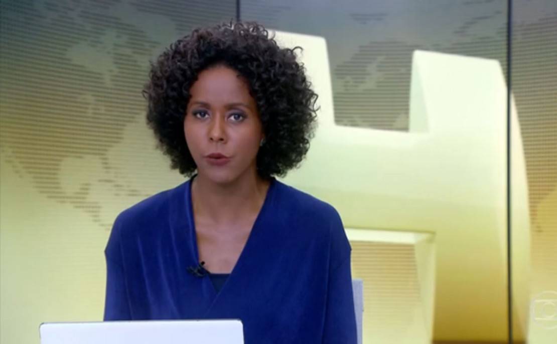 Maju Coutinho está no comando do Jornal Hoje e recebeu críticas pela cobertura da morte do diretor Jorge Fernando. Foto: Reprodução.