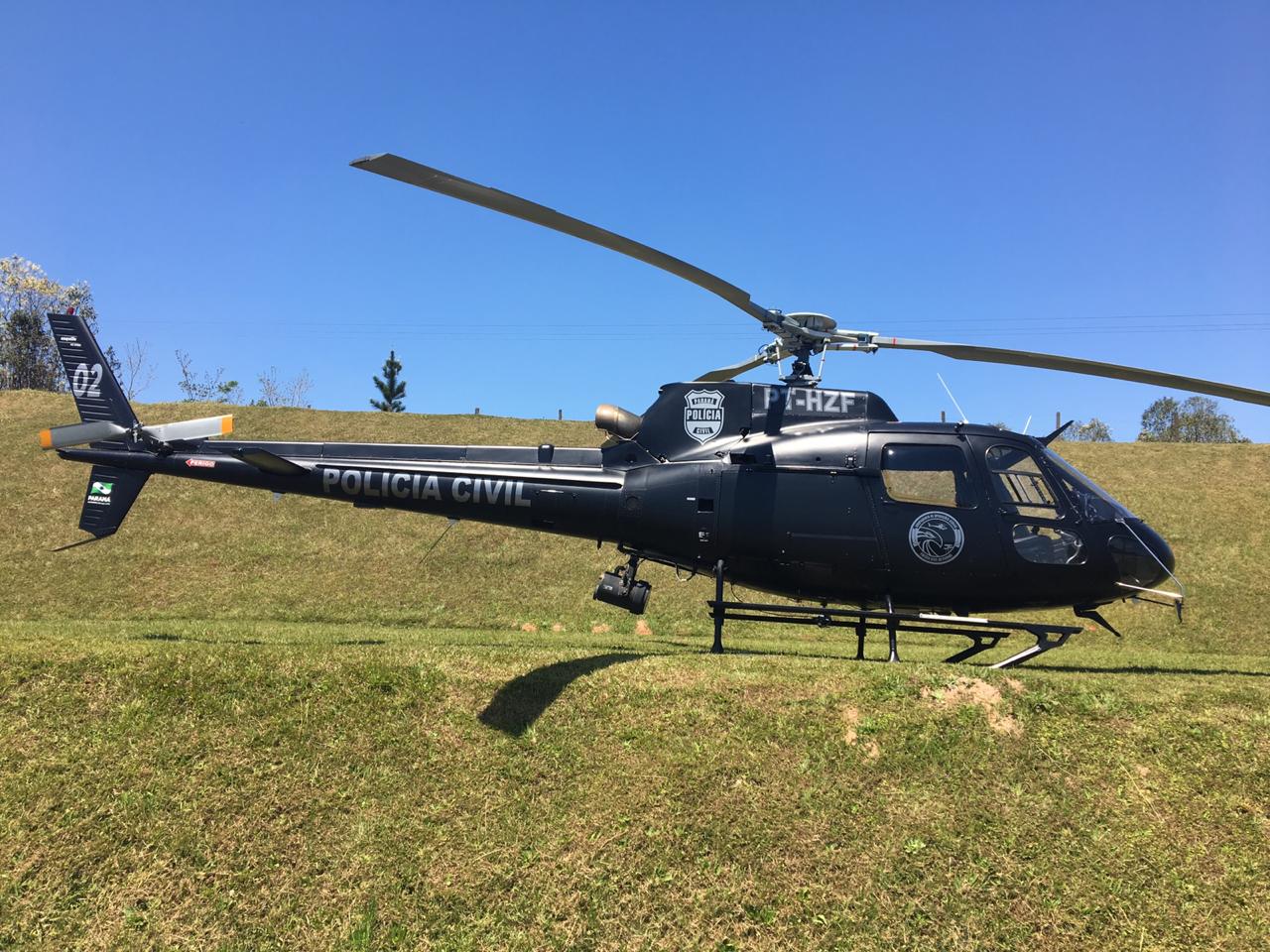Helicóptero da Polícia Civil, usando durante a perseguição ao suspeito. Foto: Divulgação/Polícia Civil.