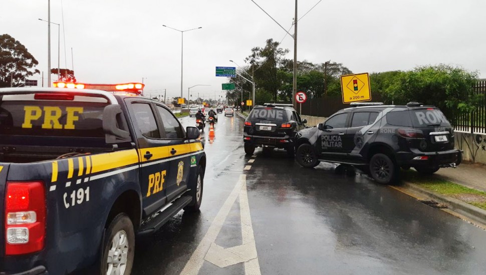 Rogério Silva, policial do Bope, não resistiu após bater contra uma placa de sinalização na Linha Verde, em Curitiba. Foto: Divulgação/PRF.