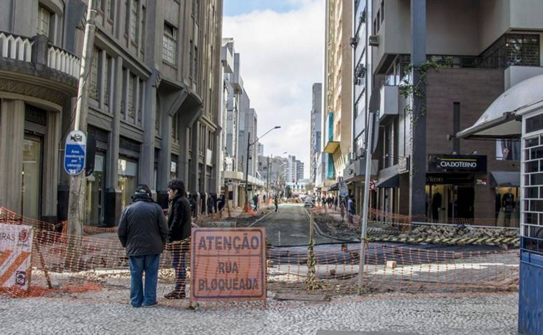 Obra na Voluntários da Pátria vai deixar o trânsito mais complicado na região central de Curitiba. Foto: Divulgação/Prefeitura de Curitiba.