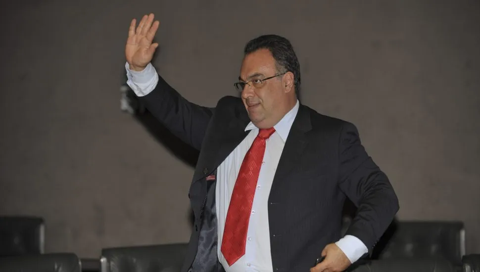 André Vargas na Câmara dos Deputados após divulgação de denúncias de envolvimento dele com o doleiro Alberto Youssef, em 2014 (Foto: José Cruz/Agência Brasil)