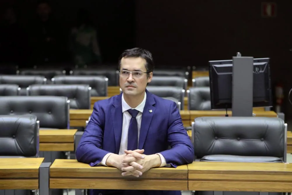 Registro sim, campanha não: o duro golpe da Justiça Eleitoral contra Deltan Dallagnol