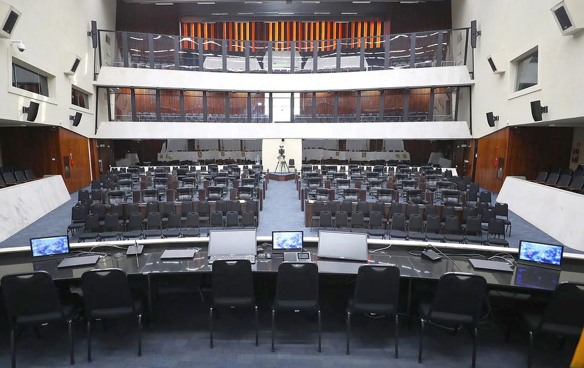 As urnas fecharam, mas disputa pela presidência da Alep está aberta