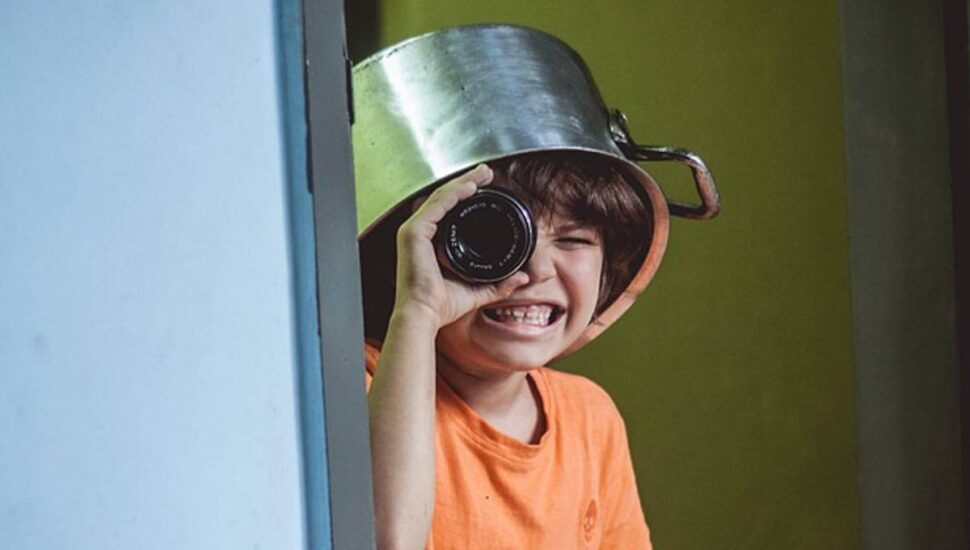 Como explicar para criança de onde ela veio? Darta faz uma boa analogia!