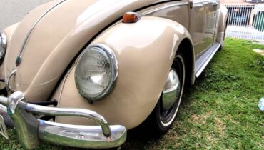 detalhe de um fusca bege ano 1969