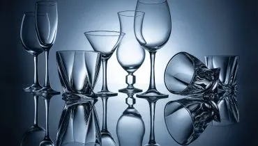 Imagem mostra vários tipos de taças para diferentes bebidas.