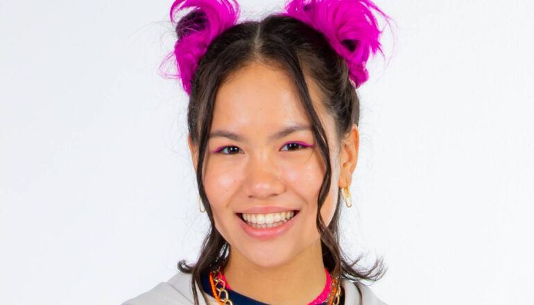 Bella Chiang como Song Park em Poliana Moça