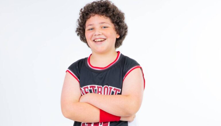 Tavinho Martins como Pedro em Poliana Moça