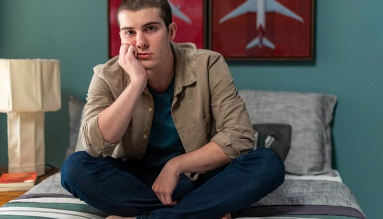 Caio Manhente como Rafael em Vai na Fé