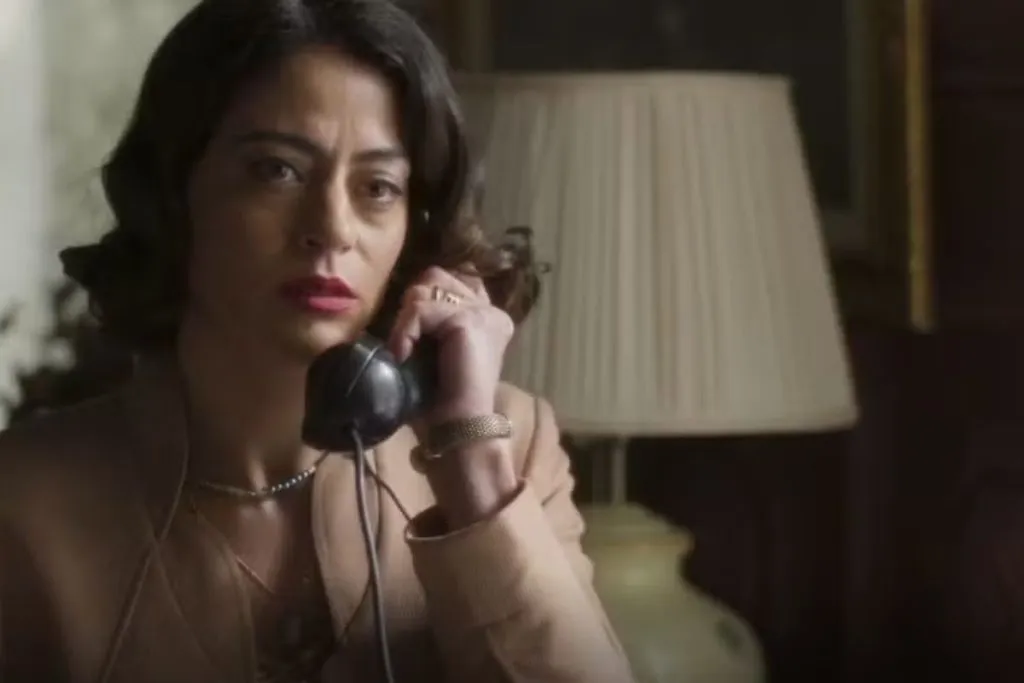 Clarice Em Garota do Momento.