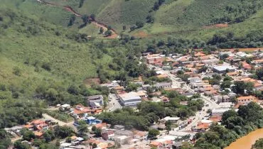 Artigo defende conciliação para resolver crise ambiental histórica em Adrianópolis