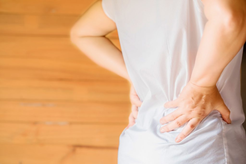 exercicios para aliviar as dores nas costas