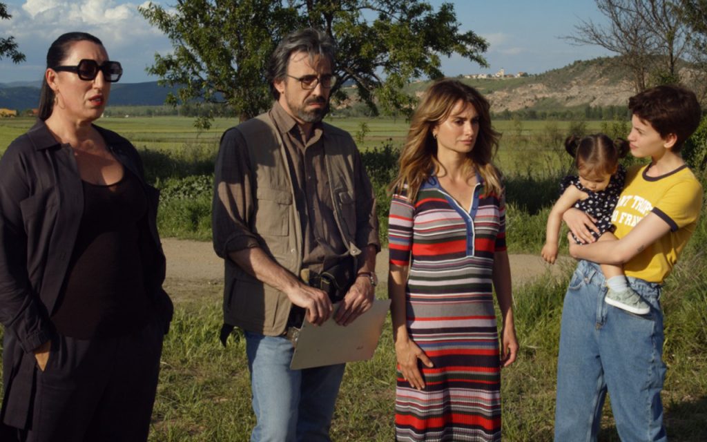 maes paralelas critica