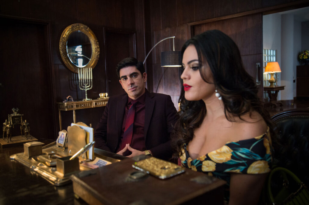 filme nas ondas da fé de marcelo adnet