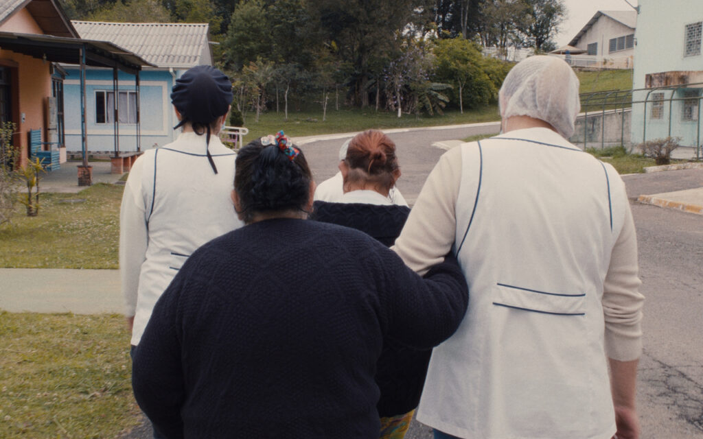 filme assistidos estreia neste fim de semana em curitiba