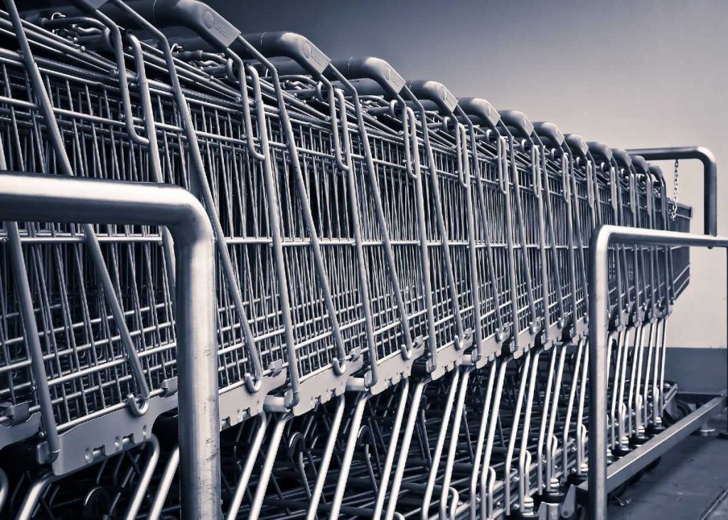 Supermercado de Curitiba faz promoção neste sábado