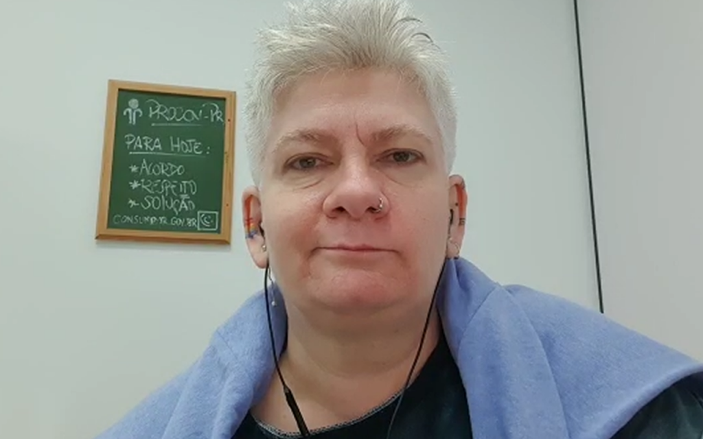 Claudia Silvano, Diretora do Procon-PR, dá dicas para aproveitar a Black Friday