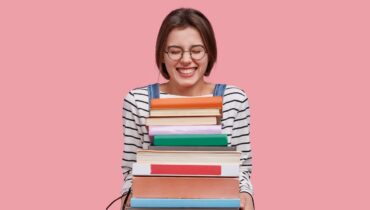 Submarino lança campanha e oferece até 25% de descontos no Mês do Livro