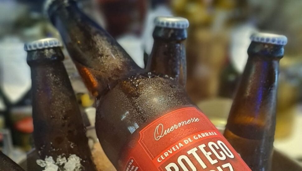 Bar de Curitiba comemora 14 anos e sorteia 1 ano de cerveja grátis e bolo de Santo Antônio