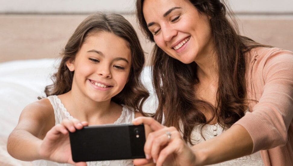 Veja oito celulares para presentear no Dia das Mães
