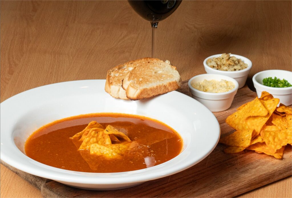 Famoso restaurante de Curitiba lança buffet exclusivo de sopas