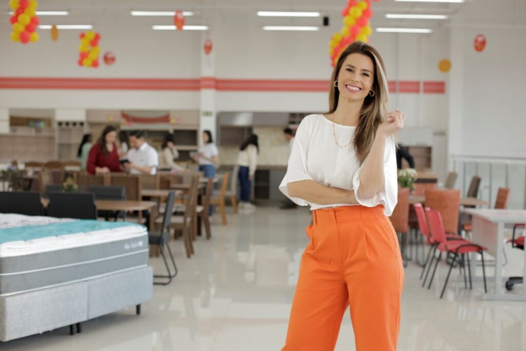 Tradicional rede varejista do Paraná lança campanha e promete a parcela mais barata do Brasil