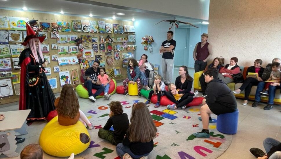 Shopping de Curitiba inaugura livraria especializada em histórias infantis