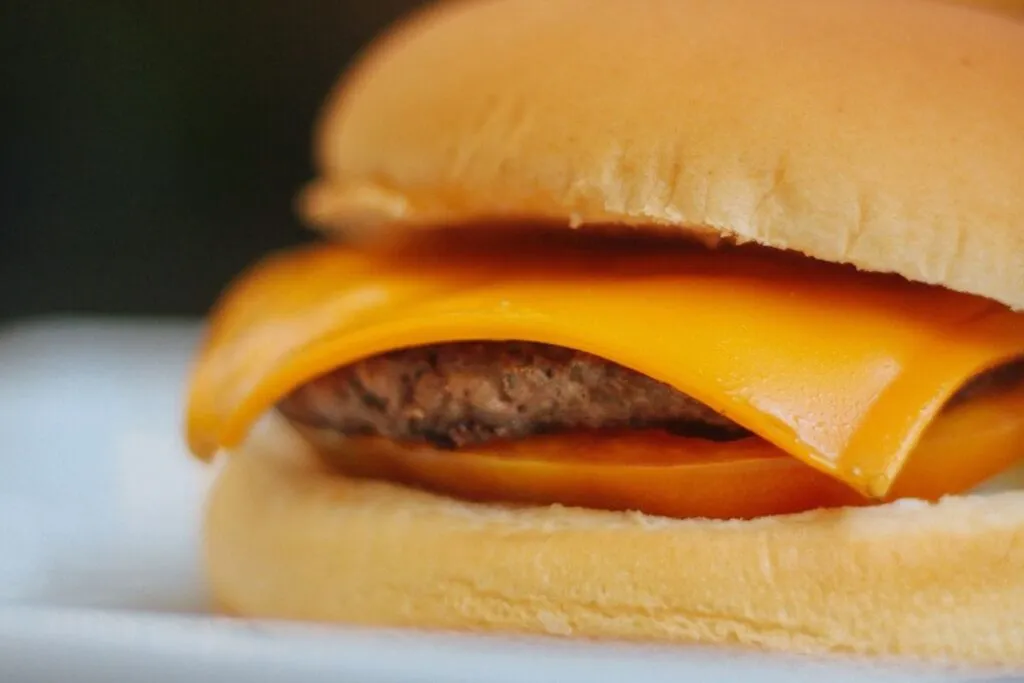 Bar de Curitiba promove Festival do Smash por R$ 14,90