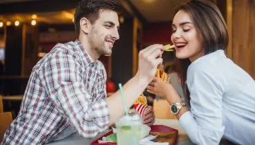 Dia dos Namorados: Shopping da Grande Curitiba tem promoções para casais apaixonados