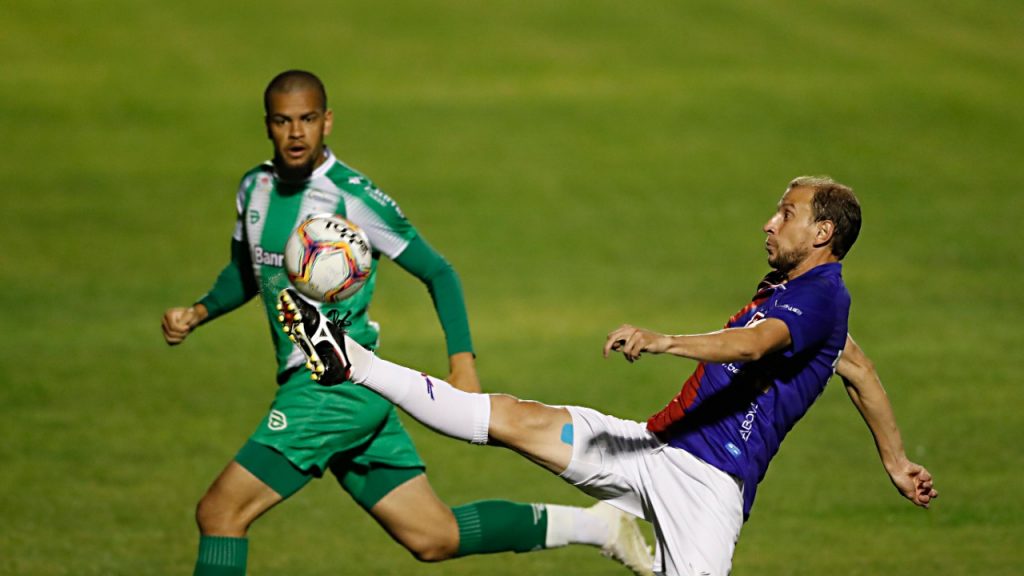 Paraná Clube, Renan Bressan