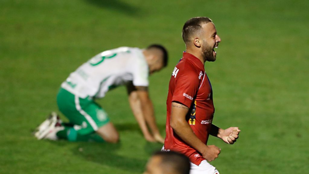 Paraná Clube, Gabriel Pires